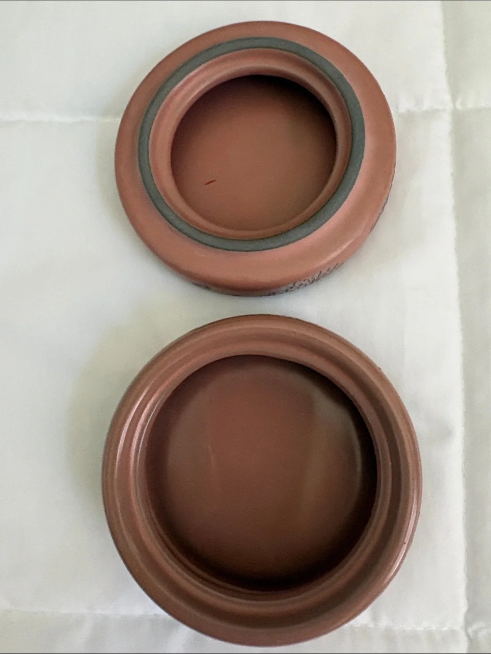 Anthropologie monogrammed B Lidded Pot - Rust Brown with gray 3.25”/1.75” NWT